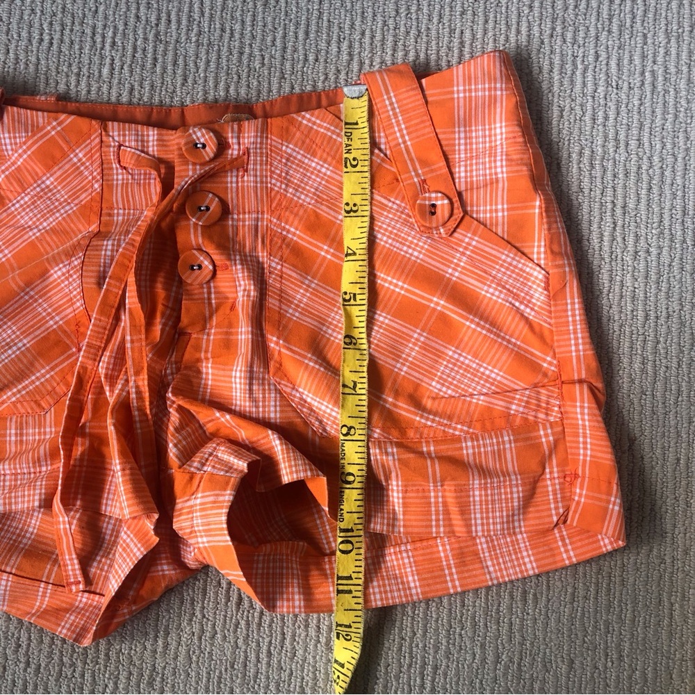 💥3/$10 Powder Room Orange Plaid Shorts Size 3 - Picture 4 of 6